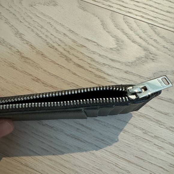 Authentic YSL card holder in excellent  condition - Picture 4 of 9